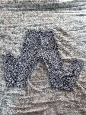 Old Navy Black and White Leggings